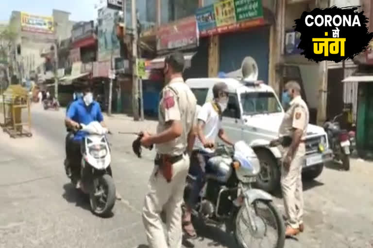 Delhi police fights corona