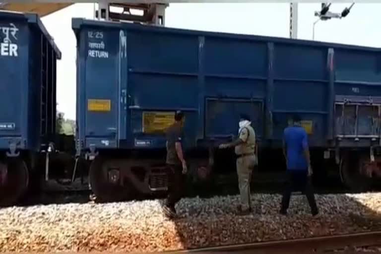 People entering in Dantewada through trains