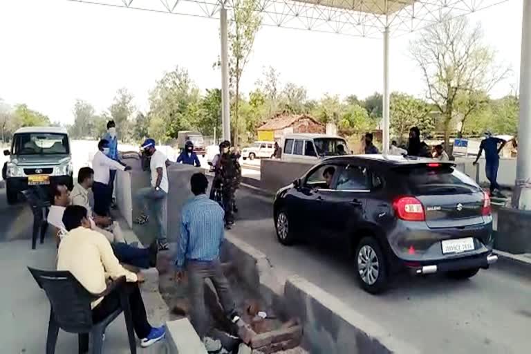 lockdown on Ranchi-Tata Road