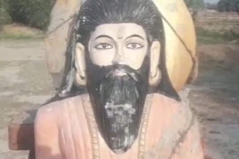 idol of sant ravidas in chandauli