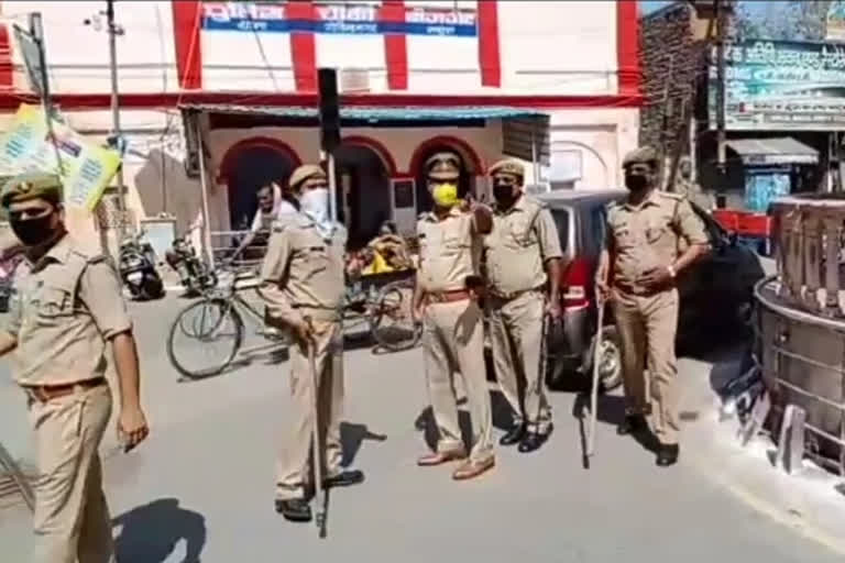 पुलिसकर्मियों से अभद्रता पड़ा भारी