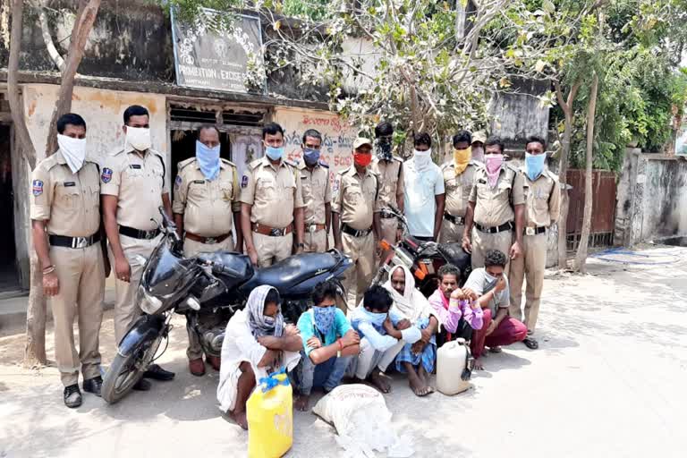 excise police attacks on natusaara in vakeelupalli