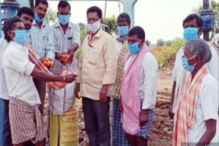 Distribution of essentials to Panchayat workers at sangareddy district