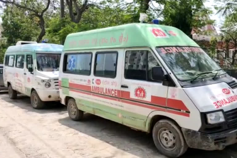 ambulance workers called for strike