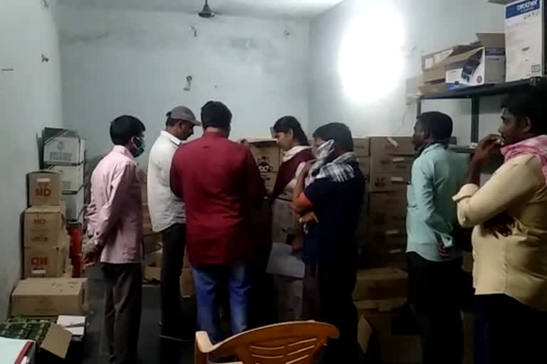 excise raids on wine shop in mahanandi