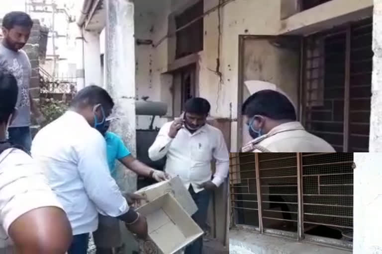 Theft of liquor bottles again in Chickballapura