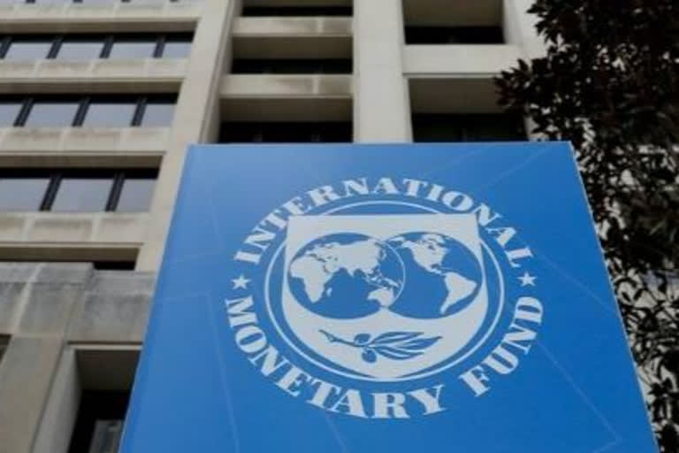 Pakistan: IMF approves $1.39b in emergency coronavirus aid