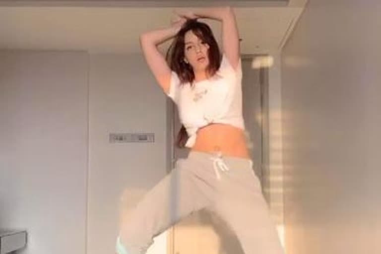 Watch! Nora sassy moves takes internet by storm