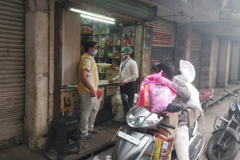 Action on shopkeeper selling goods by opening grocery store during lockdown.