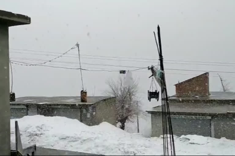 snowfall in lahaul and rohtang