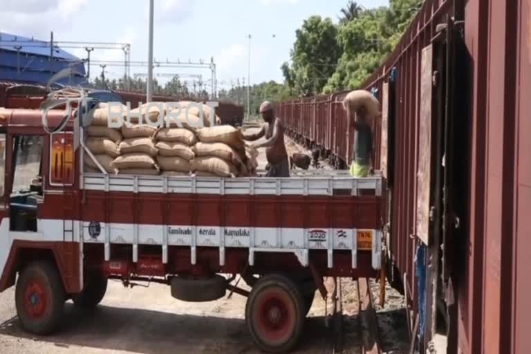 duo-to-corona-outbreak-andhra-pradesh-rice-brought-to-tamilnadu