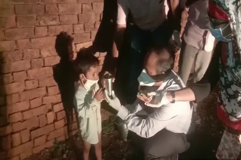 Collector gave warm milk to children