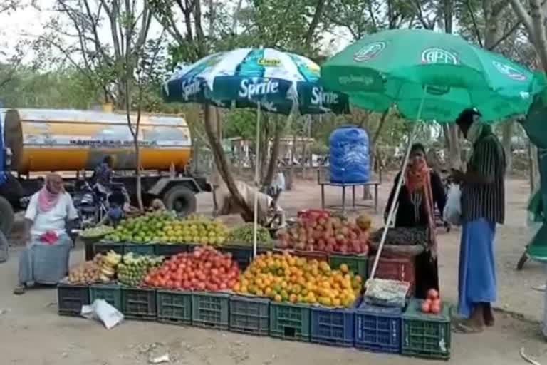 நகராட்சியிடம் வியாபாரிகள் கோரிக்கை