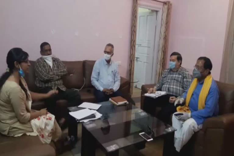 mla pramod vij held  meeting with businessmens in panipat