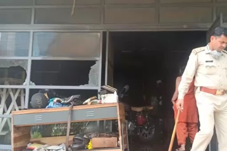 Fire in Royal Enfield Bullet Showroom in Noida Sector-63