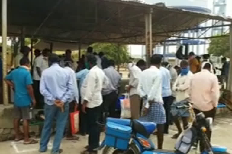 PEOPLE GATHERED FOR MEAT IN MIRYALAGUDA