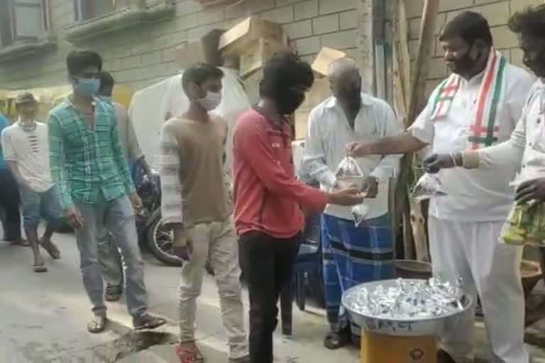 Meals for the poor and wage laborers by the Congress Campaign Committee