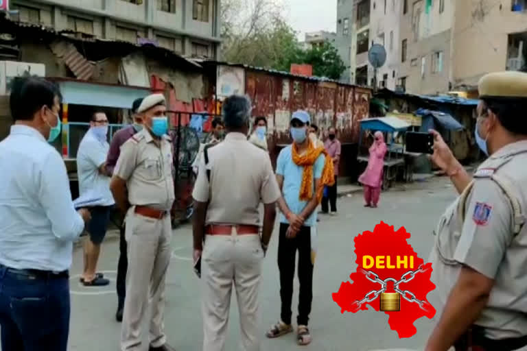 Dwarka police allow shops