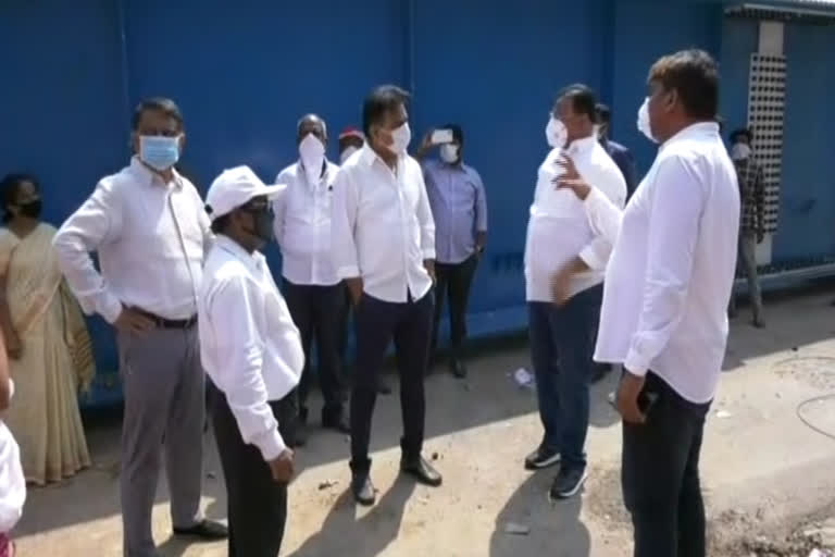 ktr-inspected-roads-expansion-works-at-panjagutta-hyderabad