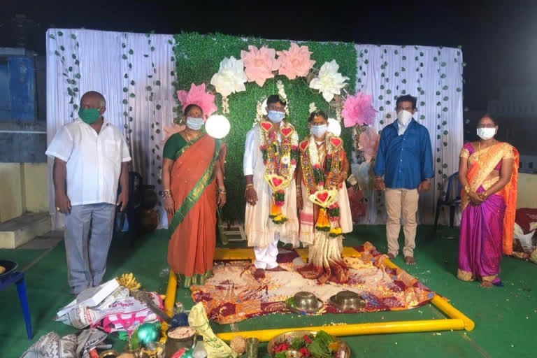 no guests in marriage at anakapalli vizag due to corona effect