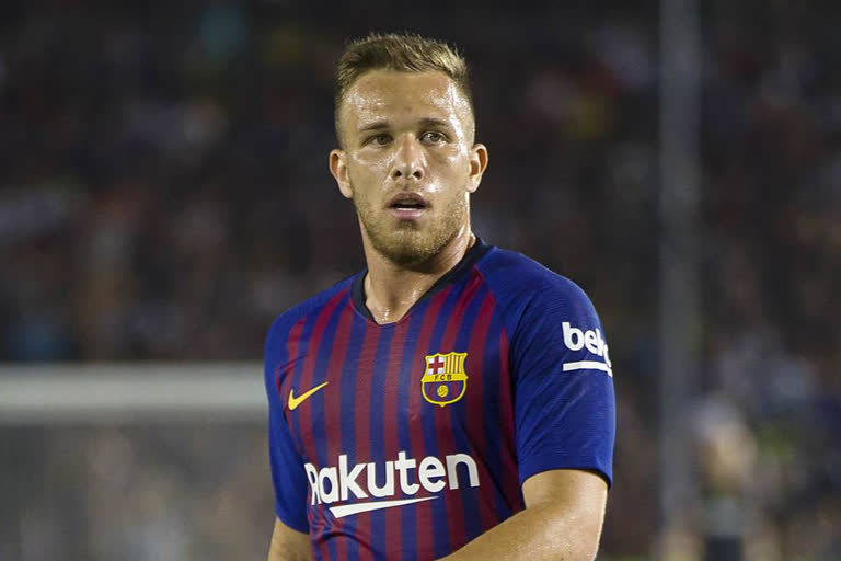 Barcelona's Brazilian midfielder Arthur Melo