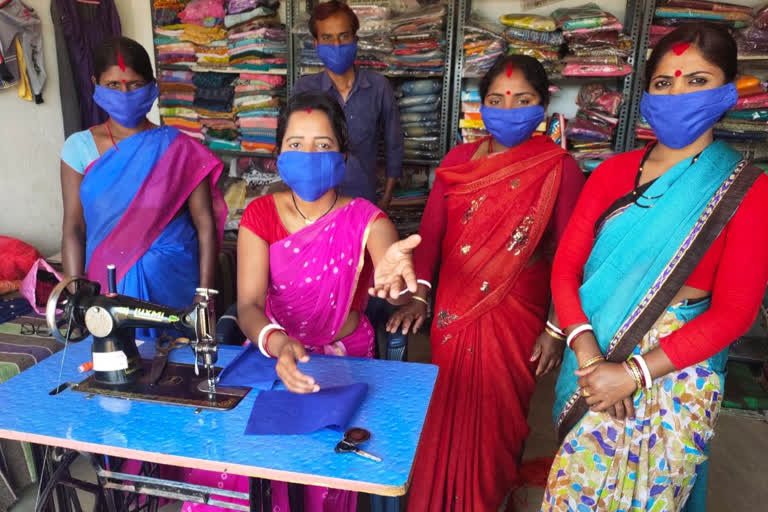 Women are making eco friendly masks