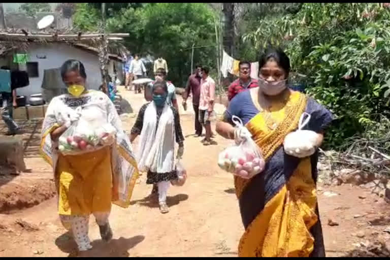 giddi eswari distributed essentials to poor people