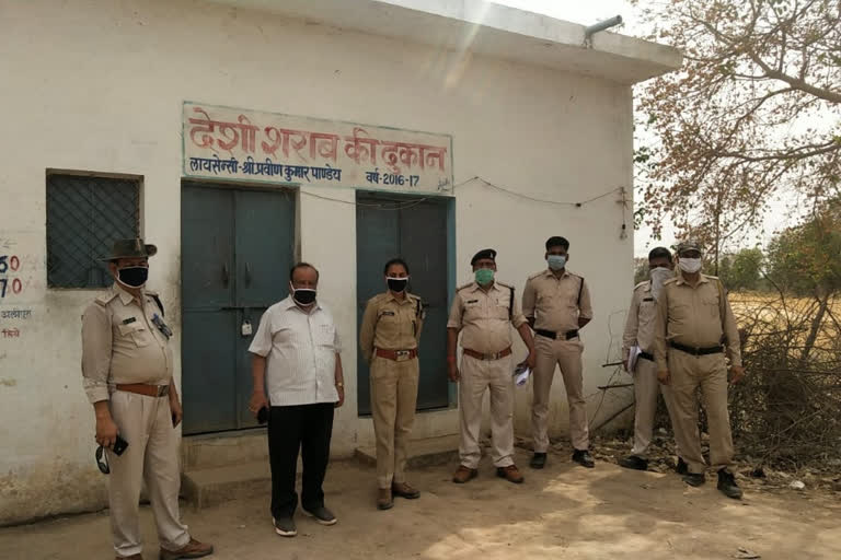 The case of selling stolen liquor in chhatarpur