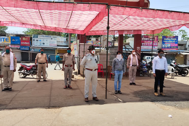 Police and administration paid tribute to TI Yashwant Pal