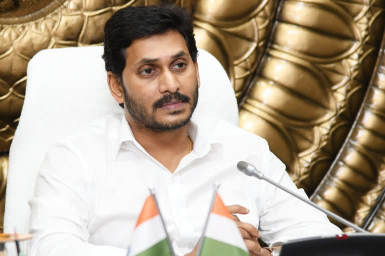 AP CM urges Gujarat to take care of stranded fishermen