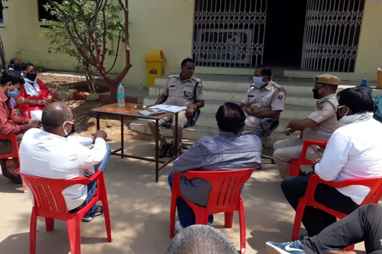 alwar news, hindi news, rajasthan news, DSP takes CLG members meeting