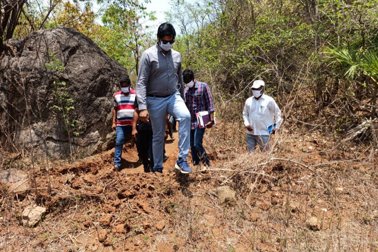 Spontaneous tours of Mahabubabad collector villages