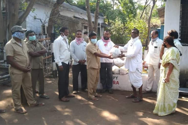 GUMMADI NARSAIAH DISTRIBUTED MASKS