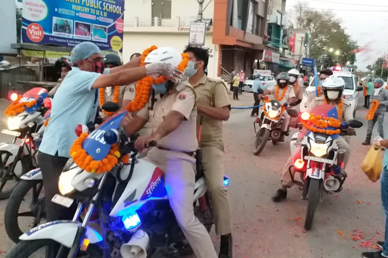 Alwar news, पुलिसकर्मियों का सम्मान