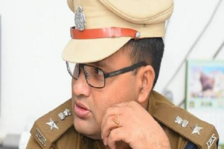 Debate started on social media regarding transfer of SP Amit Singh