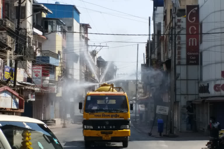 18 thousand municipal employees descended into the ground for safety