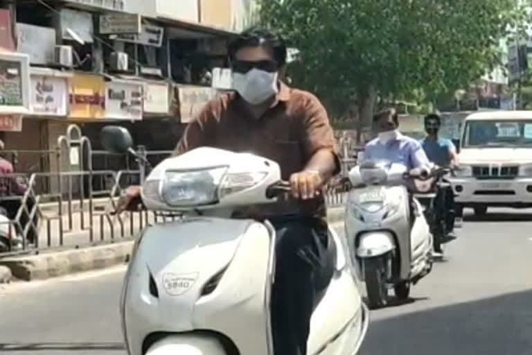 If you go out without wearing a mask or handkerchief on your face, you will have to pay a fine of Rs. 500