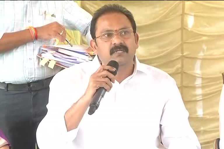 andhrapradesh   health minister meeting  in guntur about corona virus and quarantine facilities