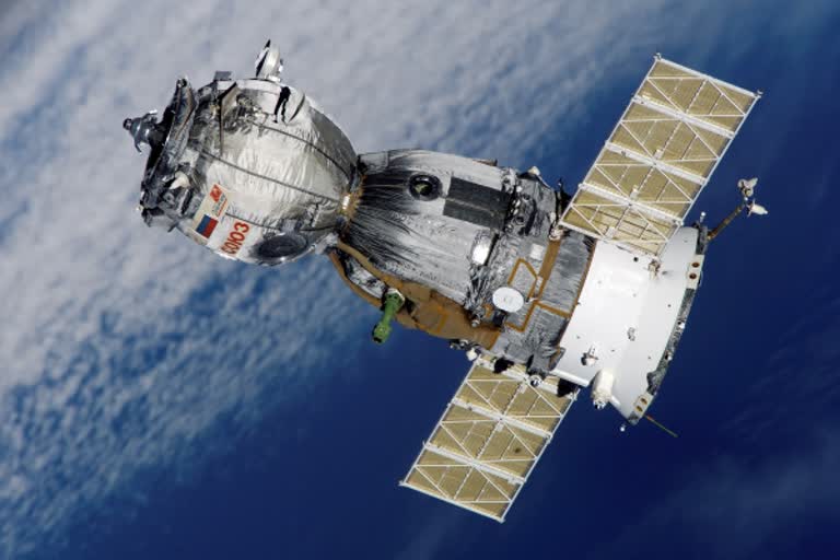 IRAN-MILITARY-SATELLITE