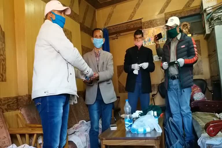 Masks distributed at Kinnaur Press Club on Earth Day