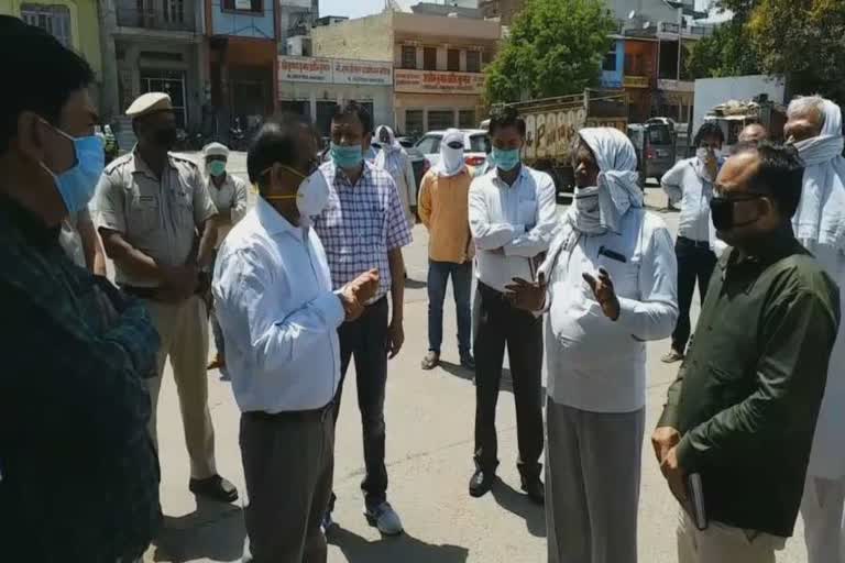 dc naresh narwal visit palwal anaj mandi