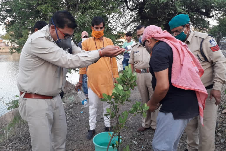 Plantation done on the occasion of Earth Day