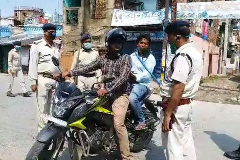 Darbhanga police continue force for lock down sucsessness