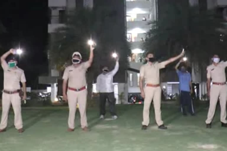 Surat cops get creative with COVID-19 messages