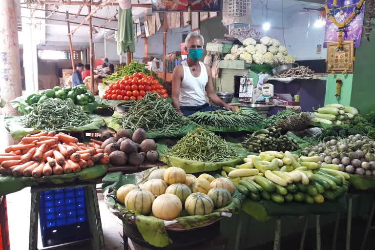 vegetables rate increased in jalgaon due to corona