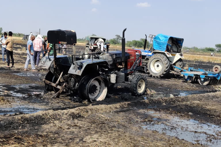 burn 17 acres of wheat crop in Gohana