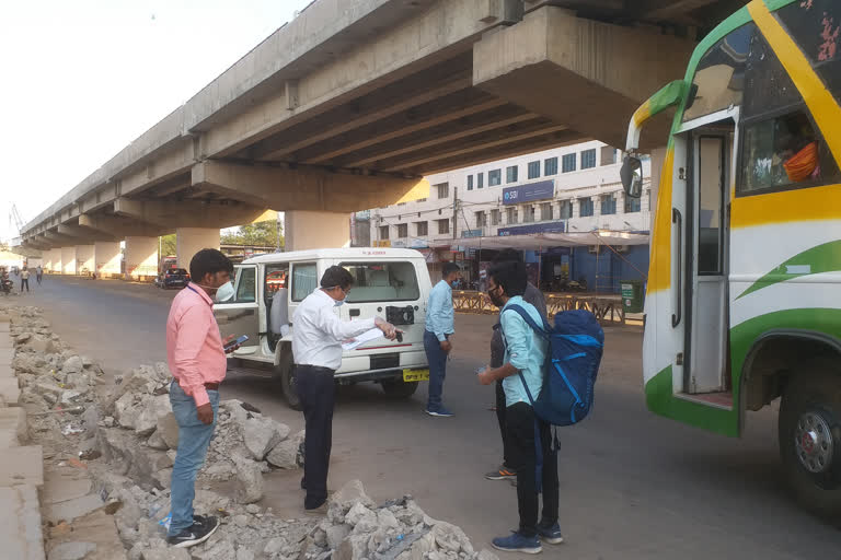 Bus reached Satna carrying 200 students from KotaBus reached Satna carrying 200 students from Kota