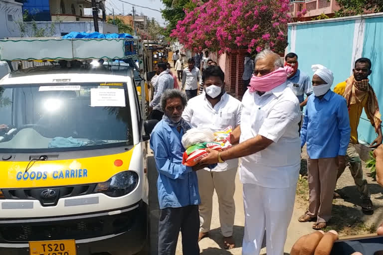 GROCERIES DISTRIBUTION TO POOR IN KAGAZNAGAR