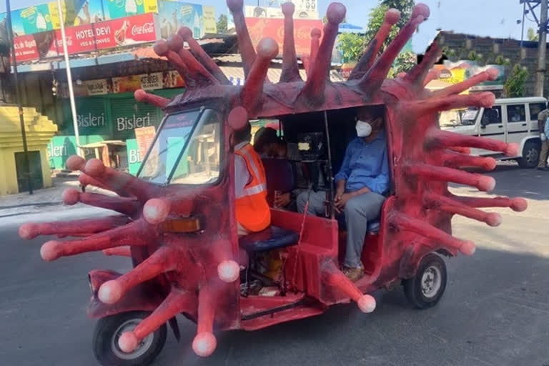 Chennai artist modifies auto-rickshaw on theme of COVID-19