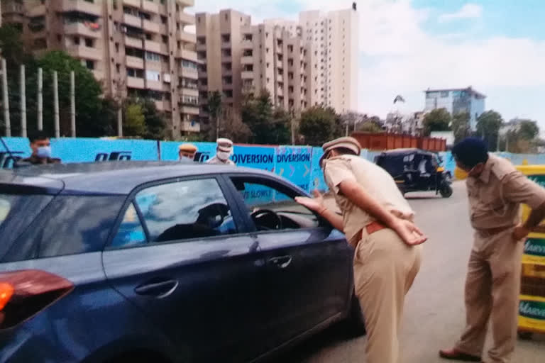 gurugram police tough during lockdown